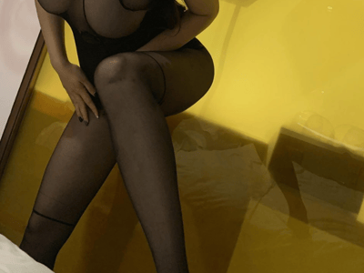 💕「巨乳肥臀的大臭脚嫂子」张晓兰💕