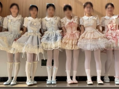 风月初中：我怎么会喜欢足交！