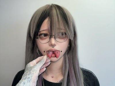 我的前女友变成了暗黑少女