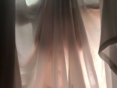 开局万亿冥币：诡异世界的女鬼随我操！