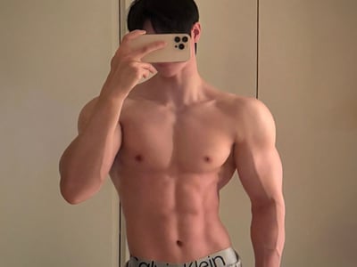 攻略校草种马室友（男同向）