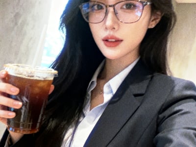 最爱游戏的主创是学姐！