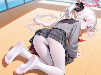 妈妈和妹妹会穿上白丝给我足交吗？