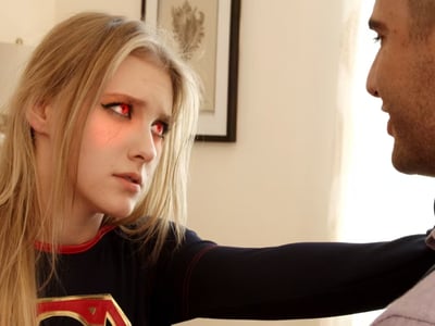 我控制着女超人