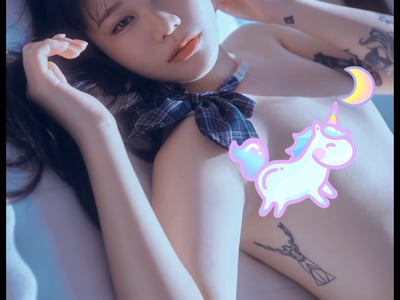 我的冰山系学生会长同桌青梅竹马真千金大小姐变成了我爸爸的肉便器母猪❓还是我的继母⁉️