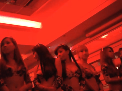 胁迫妻女📉逼良为娼💋💃黑道娱乐帝国📈